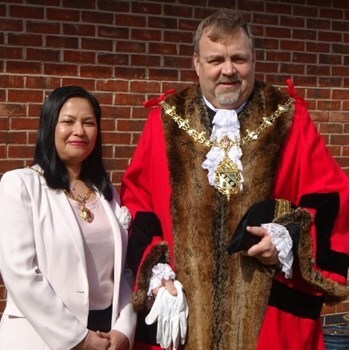 Cllr Paul Baines, Mayor of Charnwood and Dr Ning Baines, Mayoress